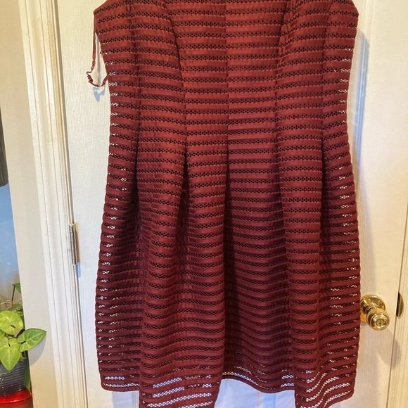 Dress - Picture 5 of 6